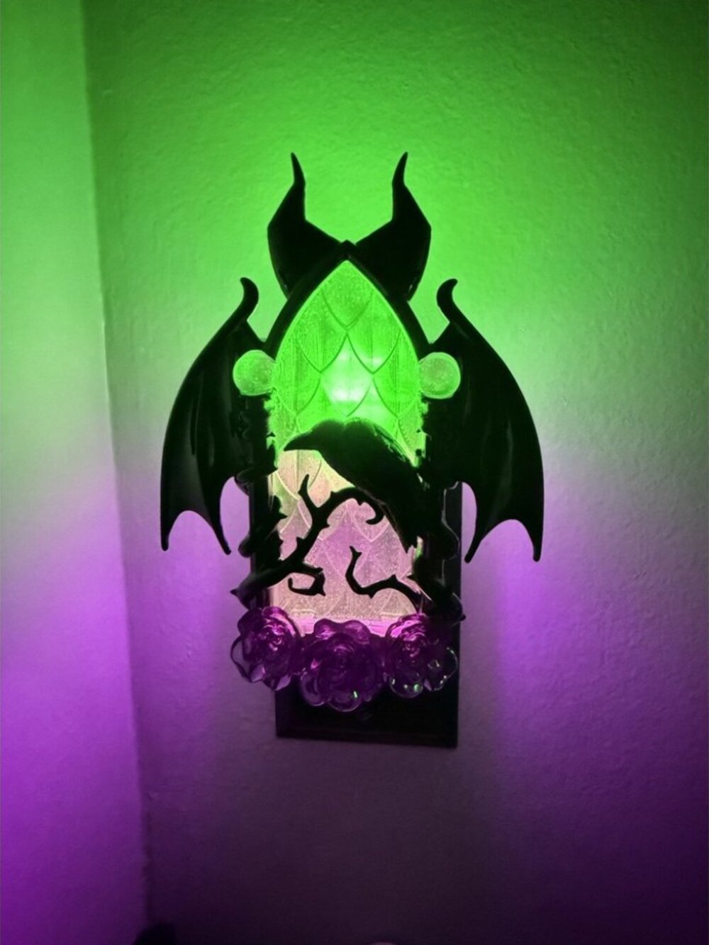 Bath & Body Works Disney "Villains" Wallflower Diffuser Light-up Night Light - Picture 12 of 12